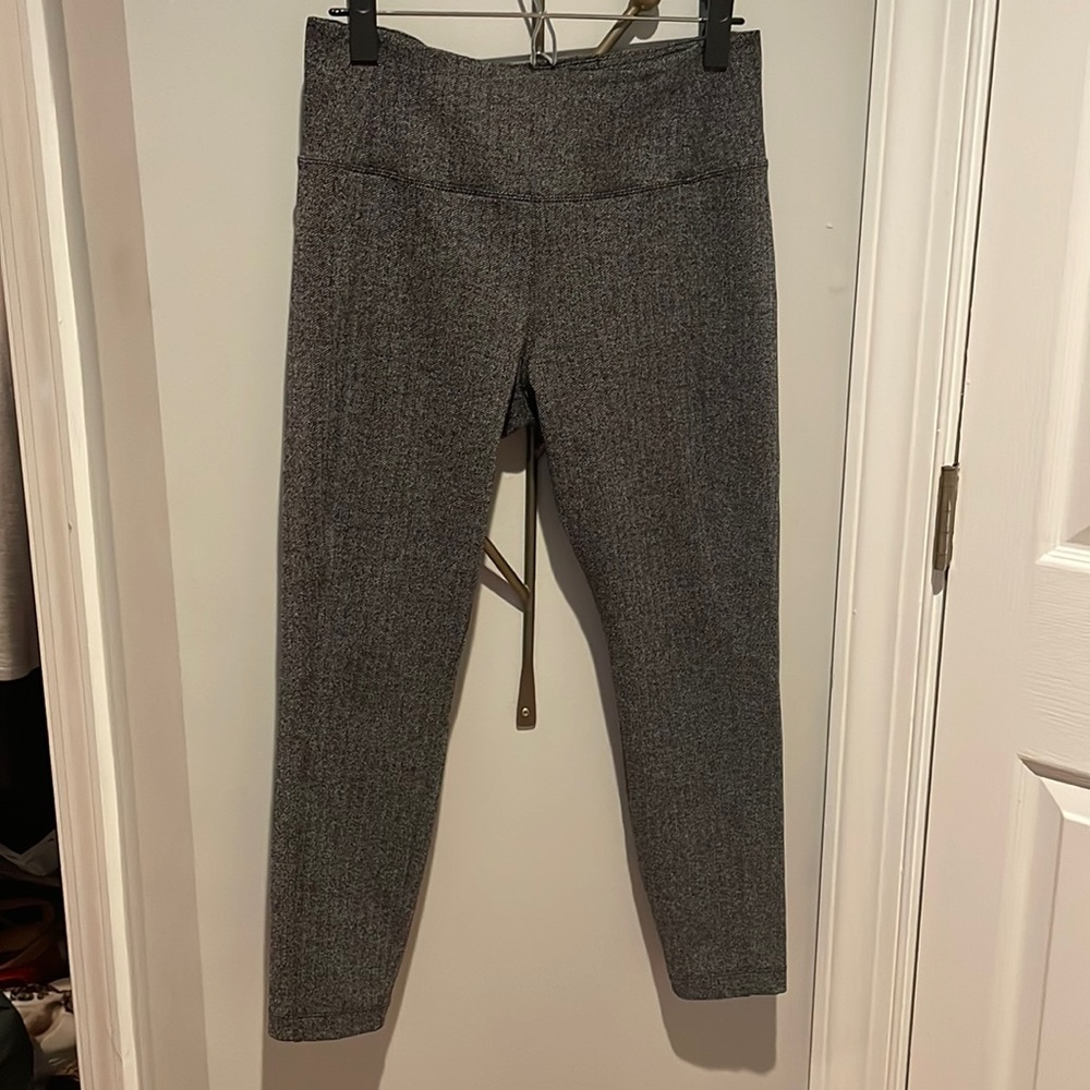 Athleta Delaney Herringbone tights Size MPetite